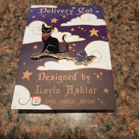 Kiki's delivery service pin - Picture 2 of 3